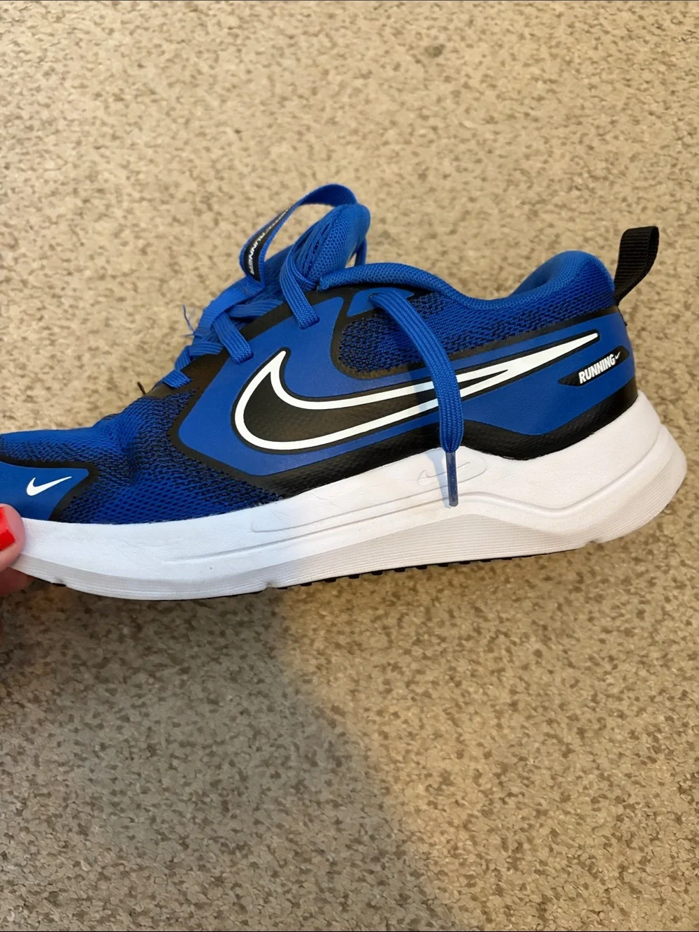 NIKE Cosmic runner sneaker, 5